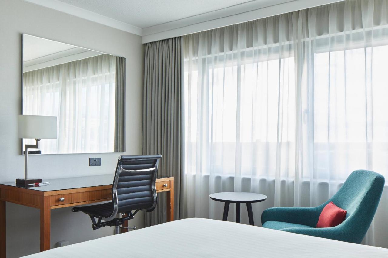 Portsmouth Marriott Hotel Buitenkant foto