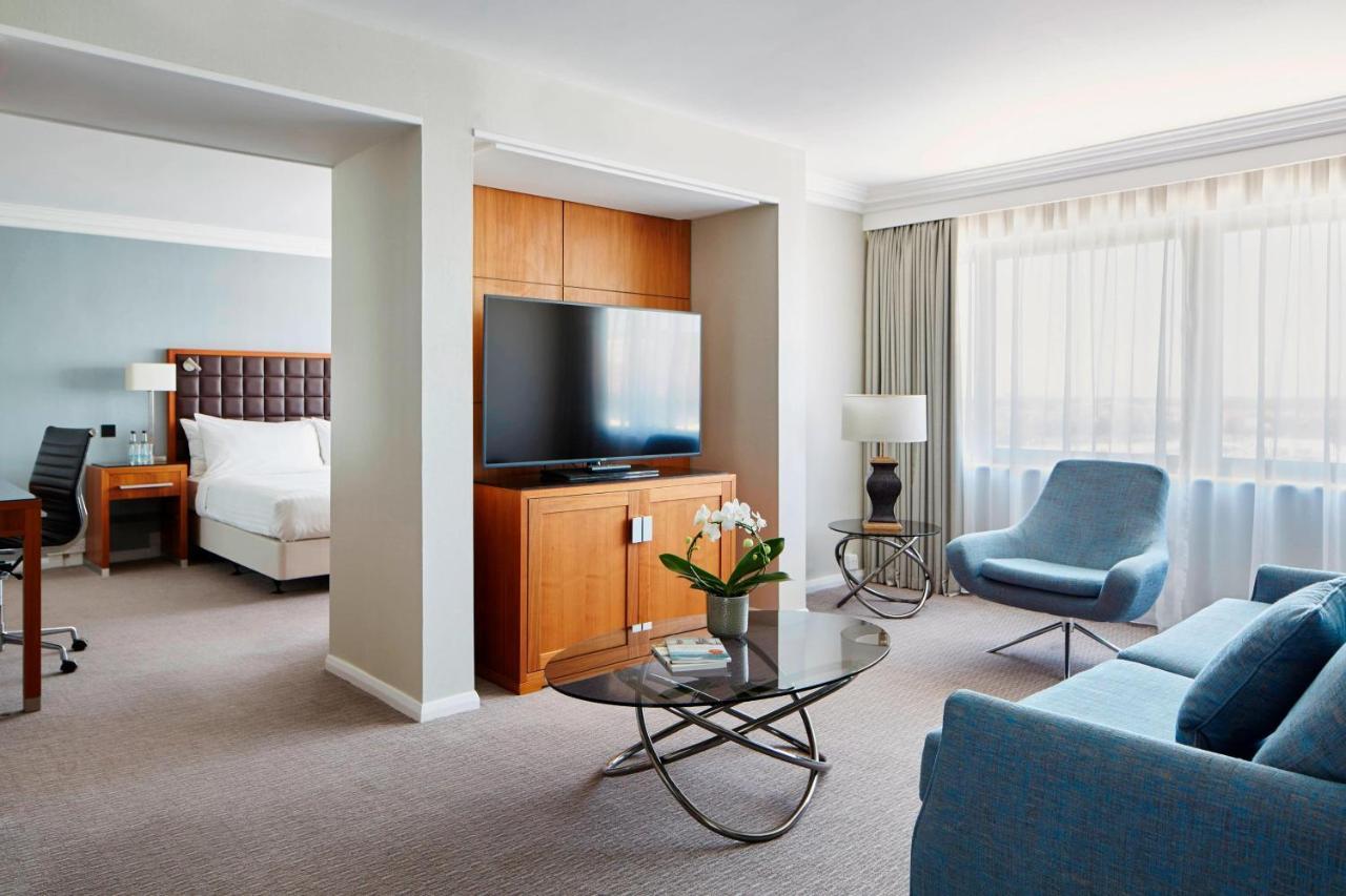 Portsmouth Marriott Hotel Buitenkant foto