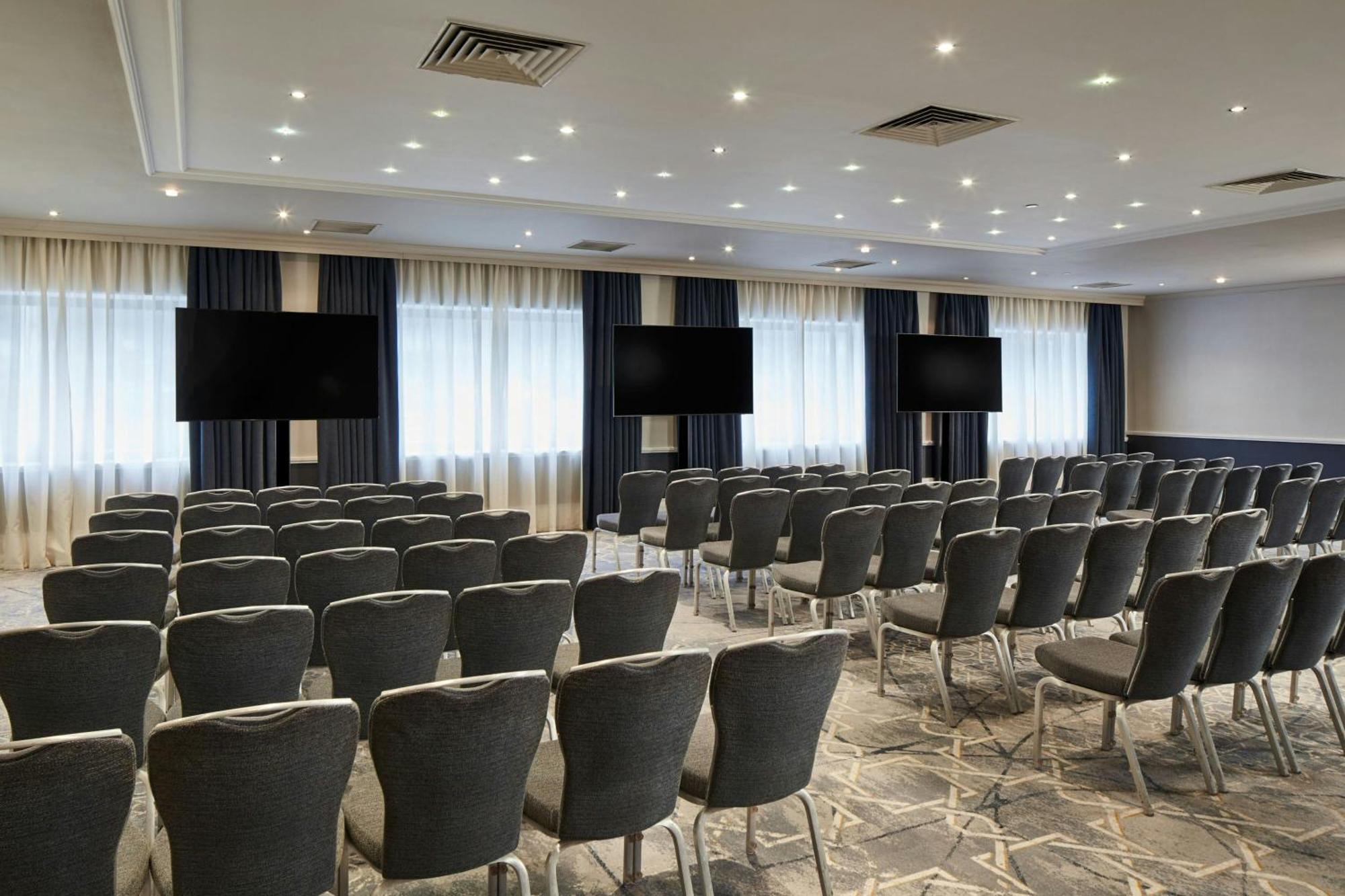 Portsmouth Marriott Hotel Buitenkant foto