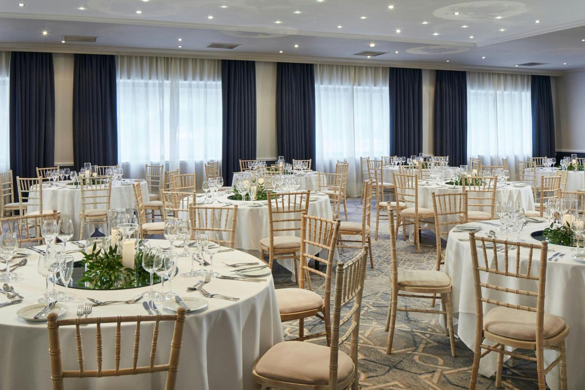 Portsmouth Marriott Hotel Buitenkant foto