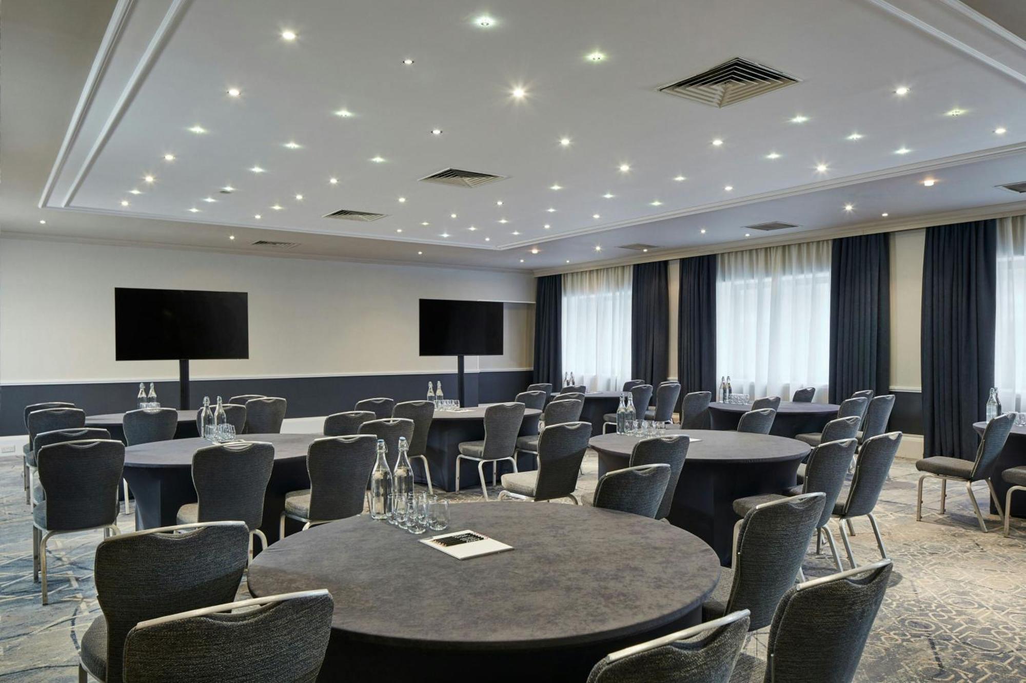 Portsmouth Marriott Hotel Buitenkant foto