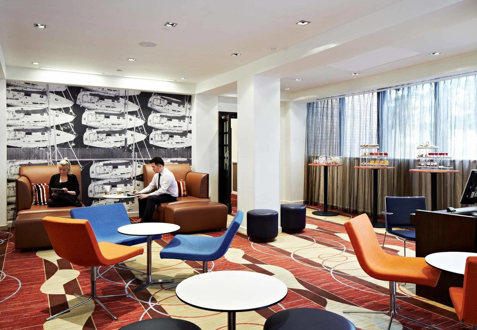 Portsmouth Marriott Hotel Buitenkant foto